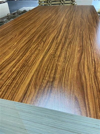 Augstas kvalitātes E0 līme 11 slāņu laminēts saplāksnis
